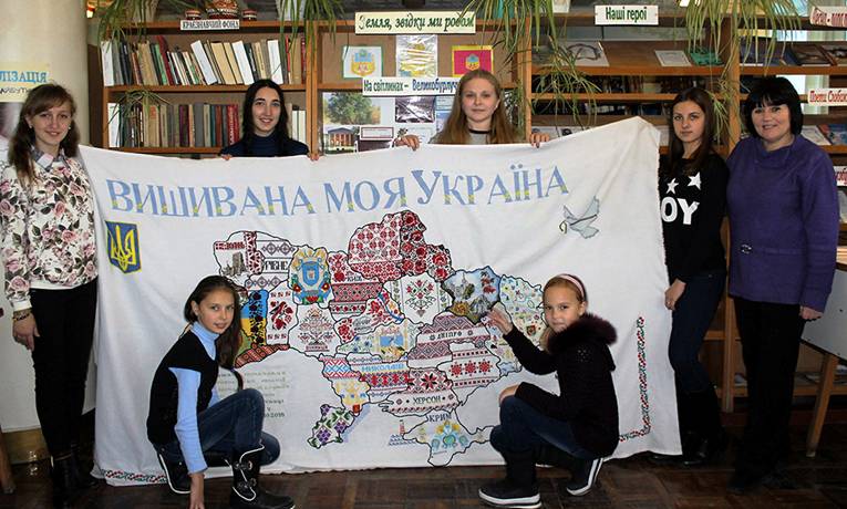 07_Відвідувачі Дитячої бібліотеки сектору культури і туризму Великобурлуцької РДА