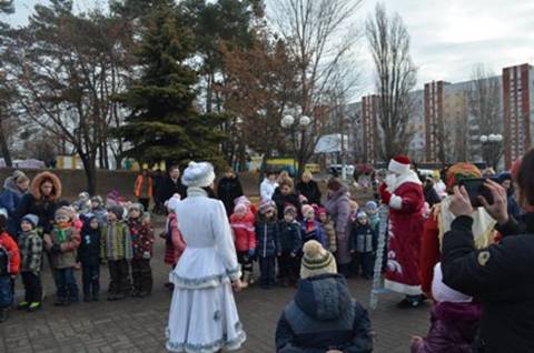 http://obukhiv.kiev.ua/images/novini/2014/foto/gruden/yalinka/yalinka-_6_.jpg
