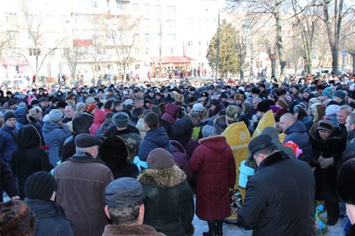&Scy;&ocy;&tcy;&ncy;&iukcy; &lcy;&yucy;&dcy;&iecy;&jcy; &pcy;&rcy;&ocy;&vcy;&ocy;&dcy;&zhcy;&acy;&lcy;&icy; &vcy; &ocy;&scy;&tcy;&acy;&ncy;&ncy;&yucy; &pcy;&ucy;&tcy;&softcy; &zhcy;&icy;&tcy;&iecy;&lcy;&yacy; &Acy;&vcy;&rcy;&acy;&mcy;&iukcy;&vcy;&kcy;&icy;, &shchcy;&ocy; &zcy;&acy;&gcy;&icy;&ncy;&ucy;&vcy; &pcy;&iukcy;&dcy; &Dcy;&iecy;&bcy;&acy;&lcy;&softcy;&tscy;&iecy;&vcy;&icy;&mcy; (&Fcy;&Ocy;&Tcy;&Ocy;)