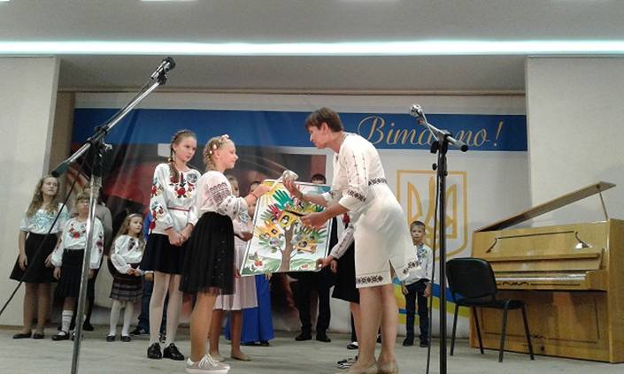 Подарунок Голові ДКСУ Дерево майбутніх казначеїв