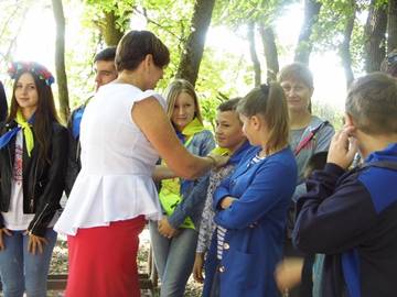 Тетяна Слюз з дітьми казначеїв